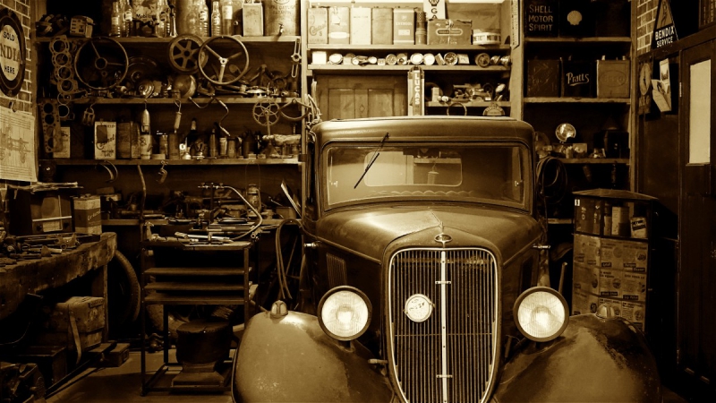 vitrine-PIERREFEU DU VAR-min_antique_auto_automobile_automotive_car_classic_equipment_fix-1169797